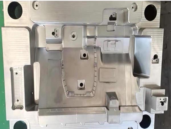 汽車模具
